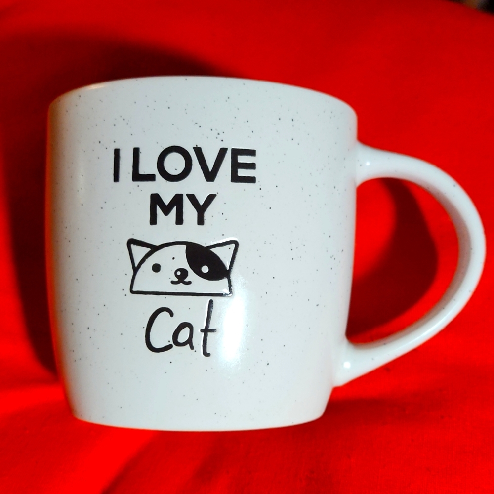 Cat Lover Mug, LG Sz, ceramic,  "I love my cat". Like new!